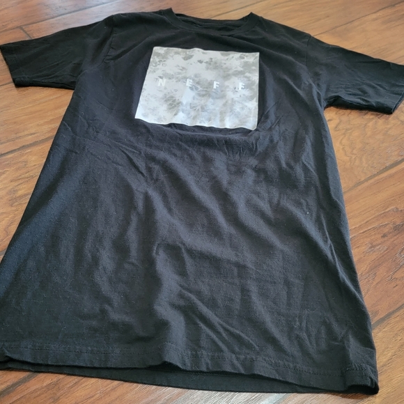 NEFF top - Picture 2 of 5